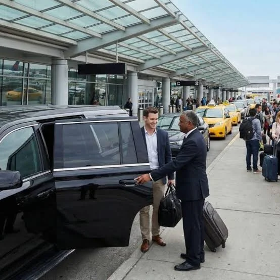 Airport transfer at Toronto Pearson International Airport
