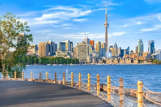 Toronto Ontario limousine service area